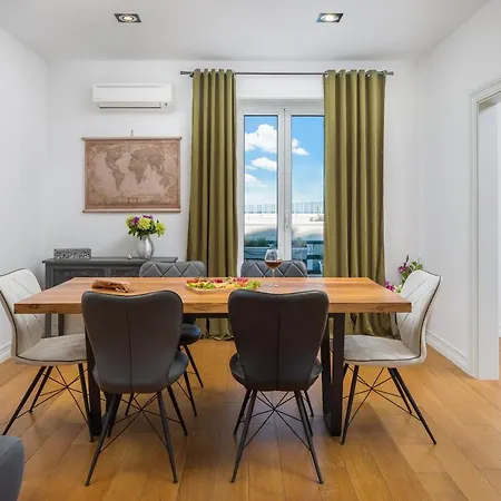 Charlie Chaplin Appartement Split