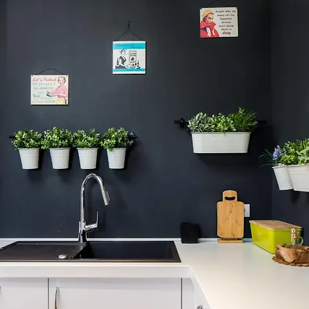 Charlie Chaplin Split