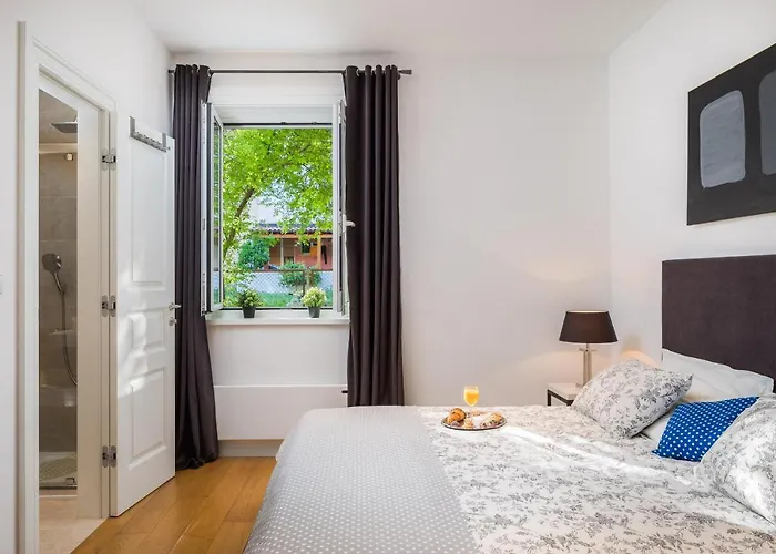 Charlie Chaplin Apartment